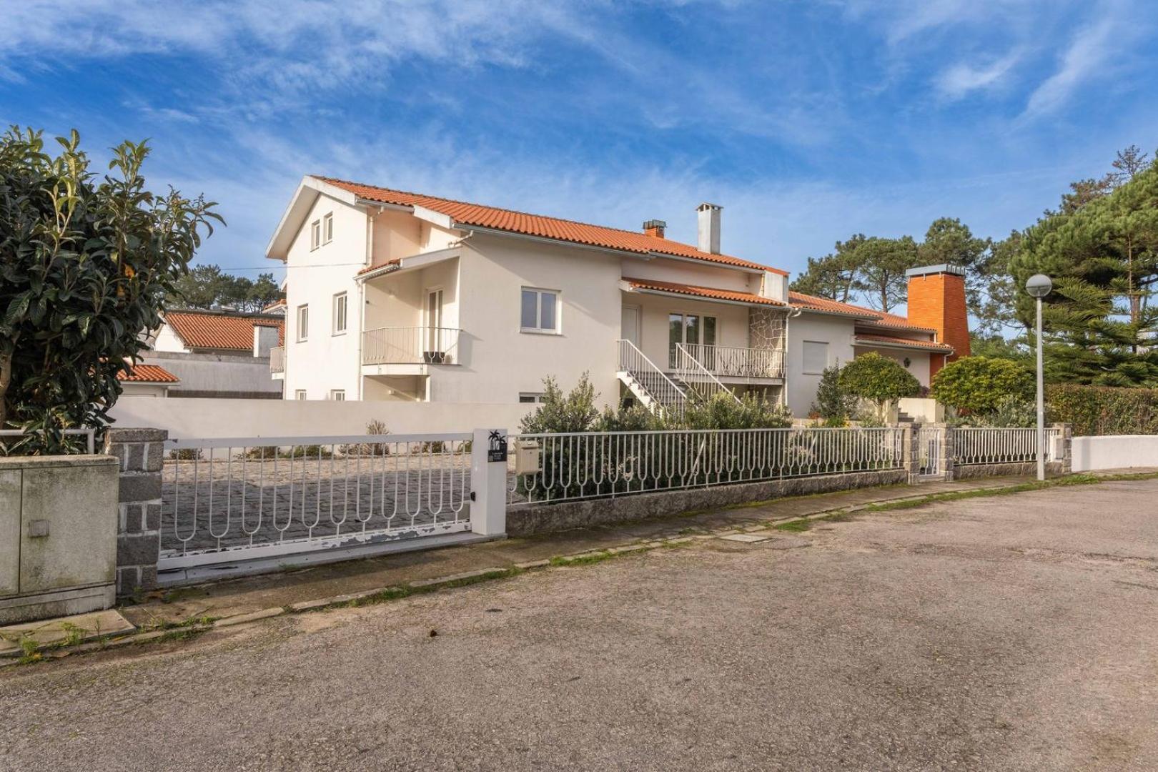 Portugal Active Cabedelo Beach Lodge - Heated Pool Viana do Castelo Exterior photo